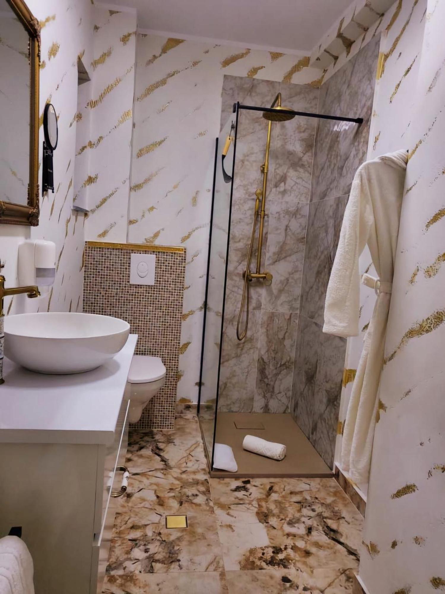 Lemon Breeze Apartment Констанца Екстериор снимка